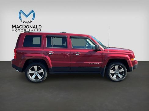 Used 2017 Jeep Patriot High Altitude AWD/4WD image 8