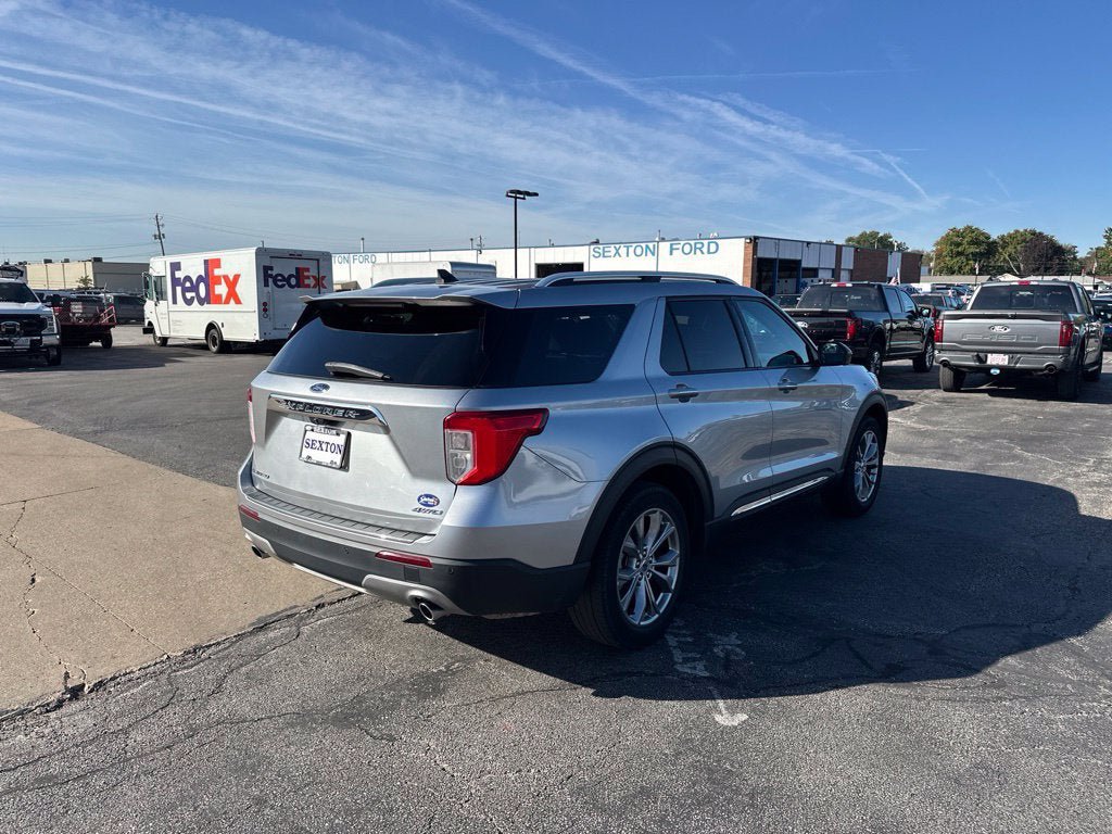 Certified 2022 Ford Explorer Limited AWD/4WD image 7