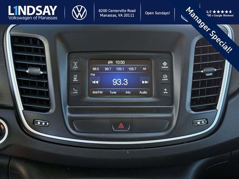 Used 2015 Chrysler 200 Limited image 13