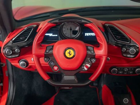 Used 2018 Ferrari 488 Spider RWD image 19