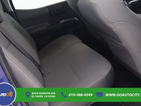 Used 2022 Toyota Tacoma SR5 RWD image 13