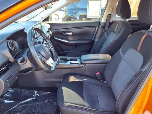 Used 2022 Nissan Sentra SR w/ Electronics Package image 9