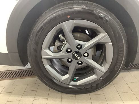 Certified 2025 Kia K4 LXS image 28