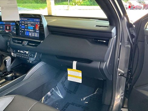 Certified 2026 Subaru Outback Limited XT AWD/4WD image 11