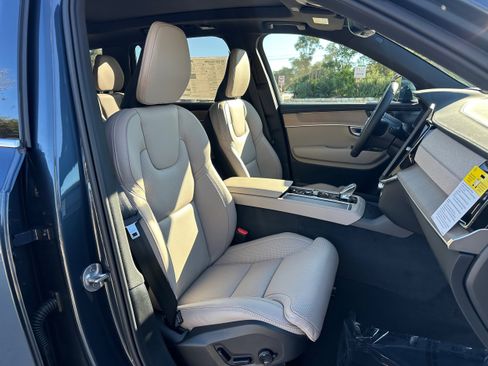 Used 2026 Volvo XC90 T8 Ultra w/ Protection Package Premier AWD/4WD image 8