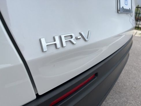 Certified 2025 Honda HR-V LX image 8