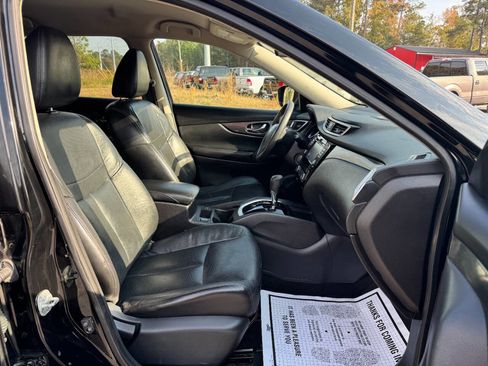 Used 2015 Nissan Rogue SL image 17
