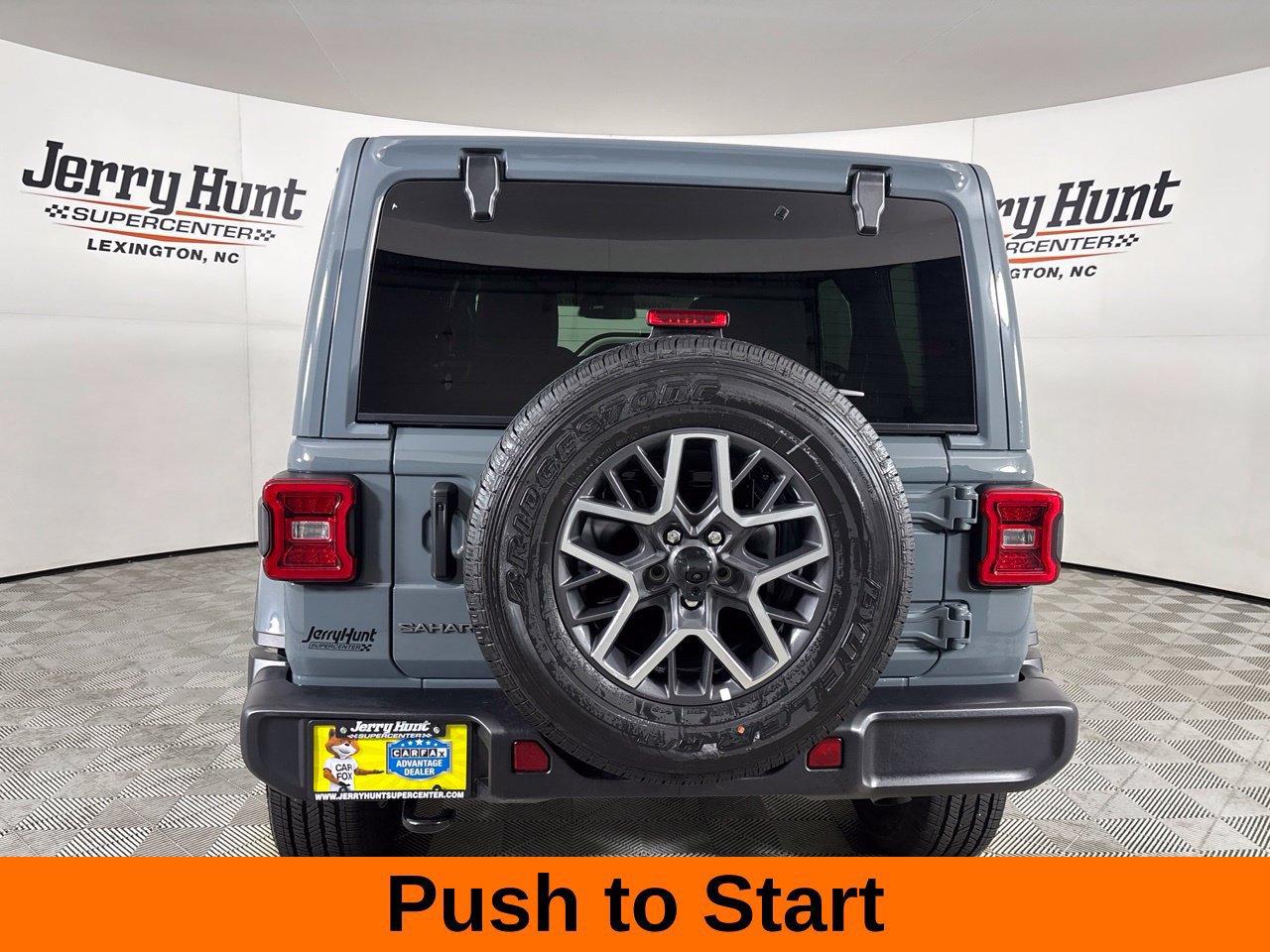 Used 2026 Jeep Wrangler Unlimited Sahara AWD/4WD image 7