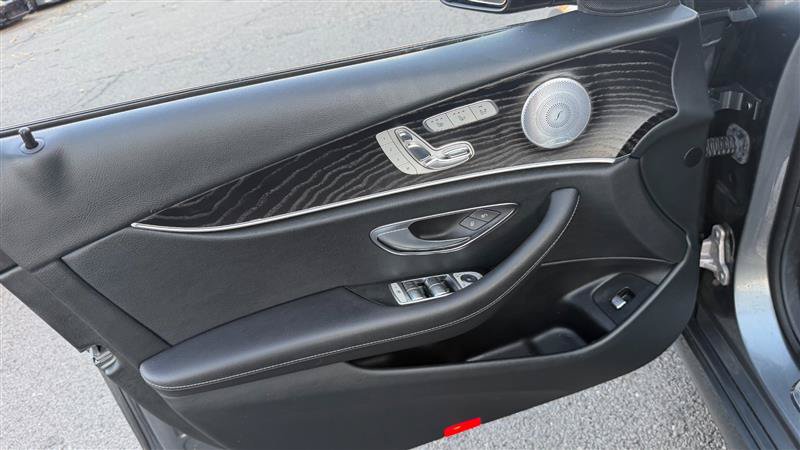 Used 2018 Mercedes-Benz E 300 image 30