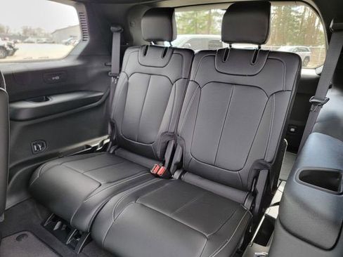 New 2026 Jeep Grand Cherokee L Limited image 21