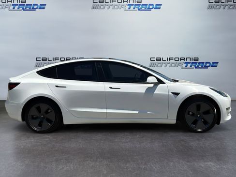 Used 2021 Tesla Model 3 Standard Range Plus RWD image 4