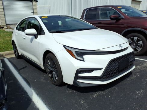 Used 2023 Toyota Corolla SE FWD image 14