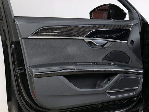 Certified 2022 Audi S8 image 25