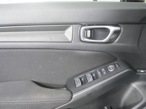 Used 2025 Honda Civic Sport image 8
