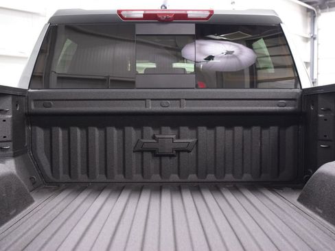 Used 2025 Chevrolet Silverado 1500 High Country AWD/4WD image 27