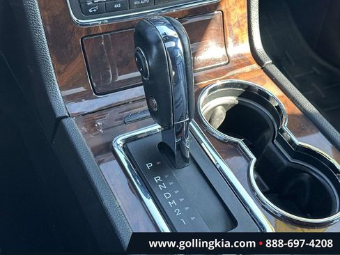 Used 2015 Lincoln Navigator L 4WD image 29