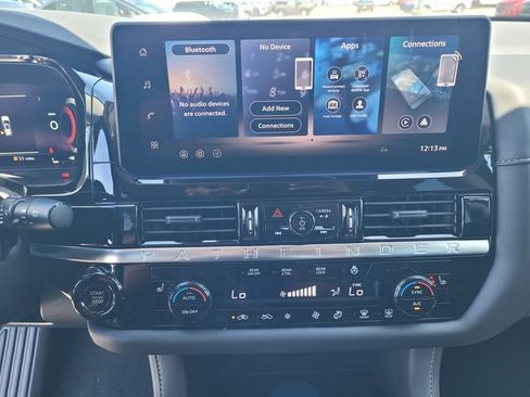 New 2026 Nissan Pathfinder SL AWD/4WD image 10