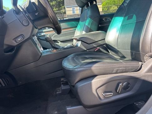 Used 2016 Ford Explorer Limited AWD/4WD image 10