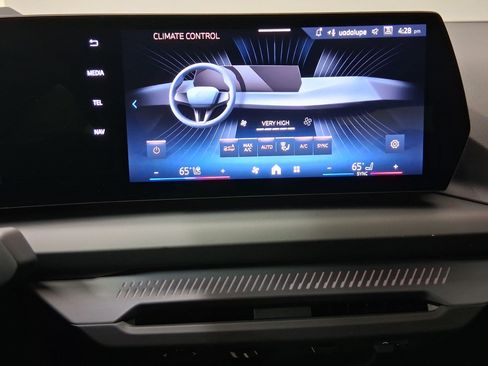 New 2026 BMW 228i w/ Technology Package FWD image 43