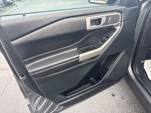 Used 2023 Ford Explorer XLT w/ Equipment Group 202A image 24