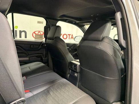 Used 2026 Toyota 4Runner TRD Off-Road Premium AWD/4WD image 14