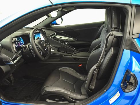 Used 2024 Chevrolet Corvette Stingray Coupe w/ Battery Protection Package image 27