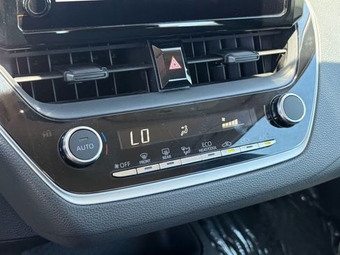 Used 2024 Toyota Corolla LE FWD image 23