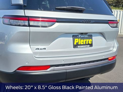 New 2026 Jeep Grand Cherokee Limited w/ Limited Altitude Package AWD/4WD image 8