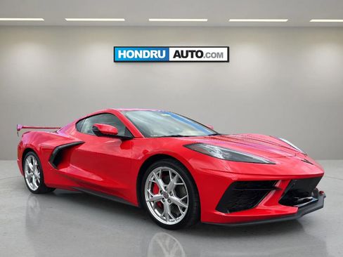 Used 2023 Chevrolet Corvette Stingray Premium Cpe w/ Z51 Performance Package RWD image 2
