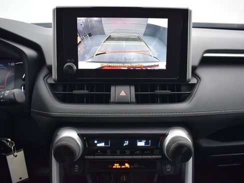 Used 2024 Toyota RAV4 LE image 15