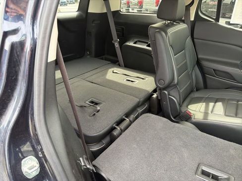 Used 2022 GMC Acadia Denali w/ Trailering Package AWD/4WD image 14