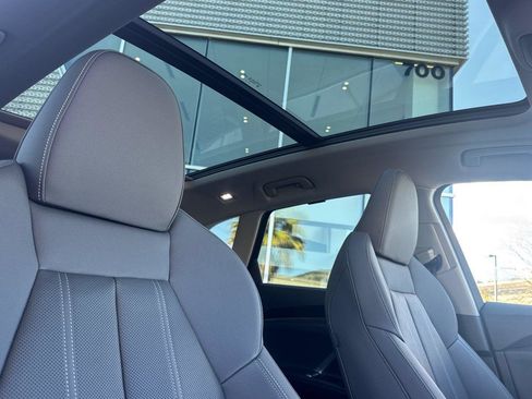 Certified 2025 Audi Q5 Premium Plus w/ Premium Plus image 17