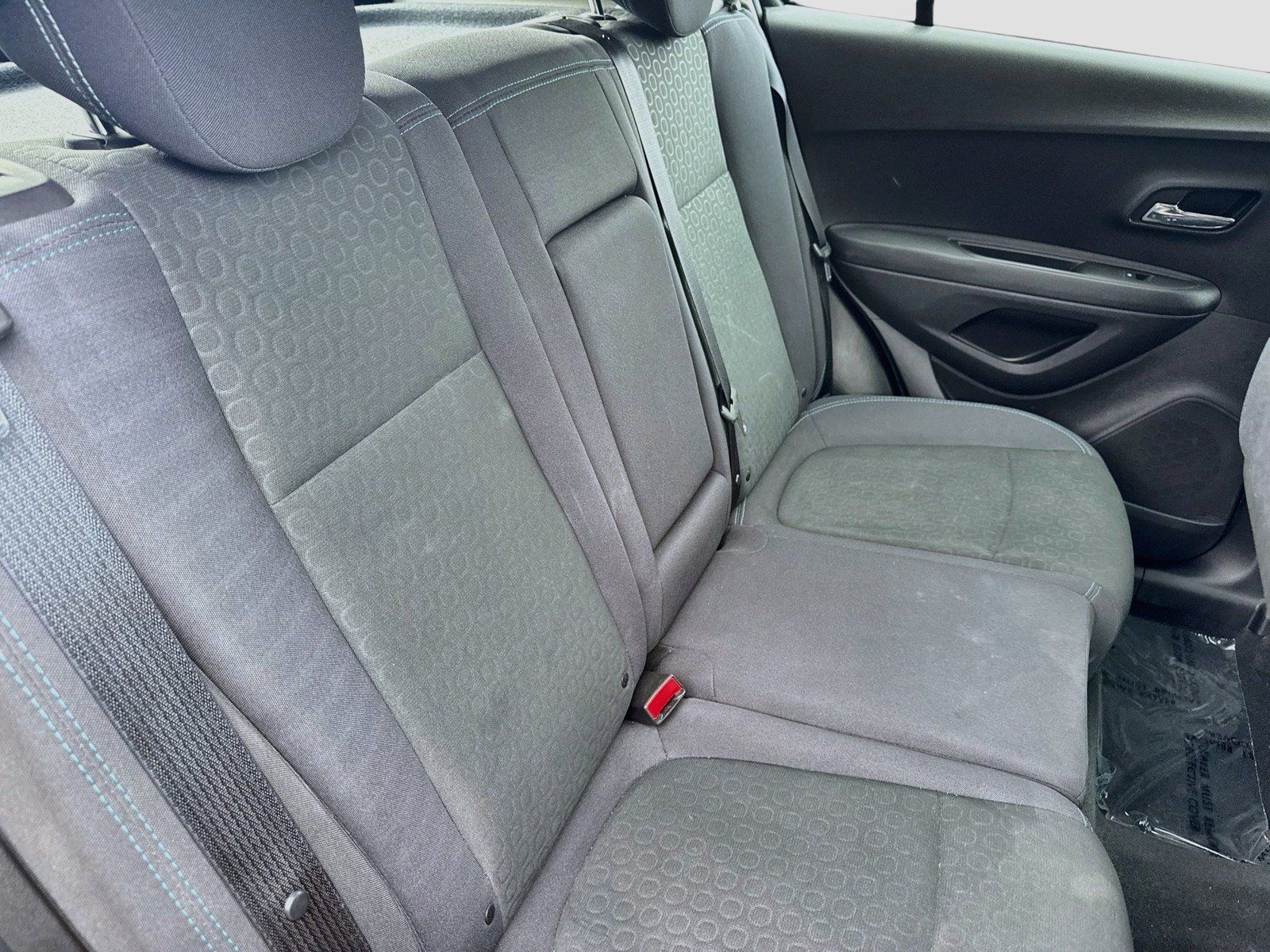 Used 2016 Chevrolet Trax LS w/ LPO, Cargo Package FWD image 16