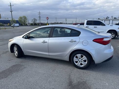 Used 2015 Kia Forte LX image 3