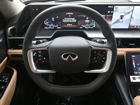 New 2026 INFINITI QX80 Luxe RWD image 26