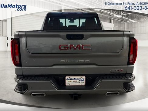 Used 2025 GMC Sierra 1500 AT4 w/ AT4 Premium Package image 4
