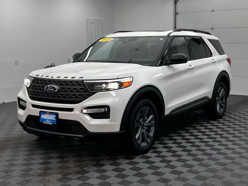 Used 2023 Ford Explorer XLT w/ Equipment Group 202A image 15