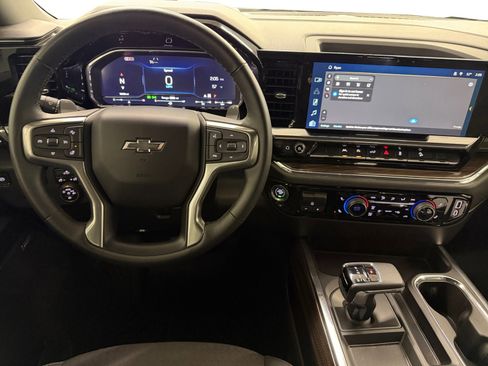 Used 2024 Chevrolet Silverado 1500 LT Trail Boss w/ Convenience Package II image 13