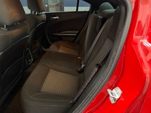 Used 2018 Dodge Charger SXT Plus w/ Beats Audio Group RWD image 16