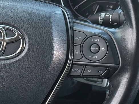 Used 2021 Toyota Camry SE image 14