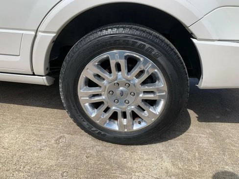 Used 2014 Ford Expedition Limited RWD image 23