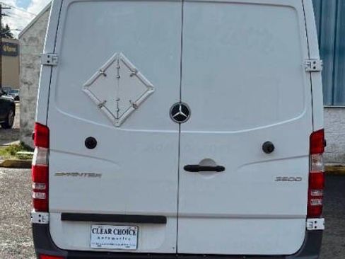 Used 2017 Mercedes-Benz Sprinter 3500 image 10