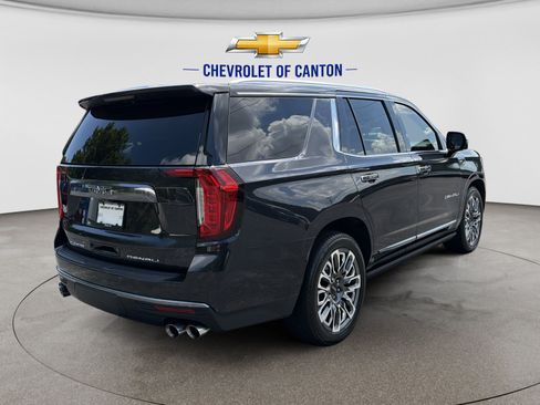 Used 2023 GMC Yukon Denali Ultimate AWD/4WD image 5