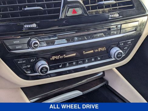 Used 2017 BMW 530i xDrive image 26