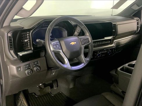 Used 2024 Chevrolet Silverado 1500 LT AWD/4WD image 14