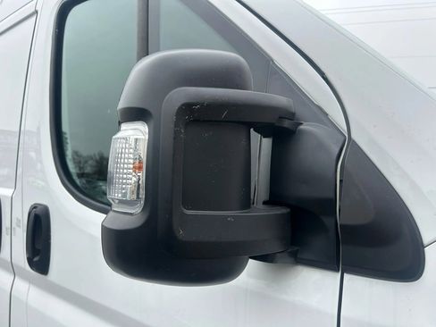 Used 2023 RAM ProMaster 2500 image 4