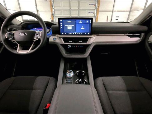 New 2026 Ford Explorer Active image 14