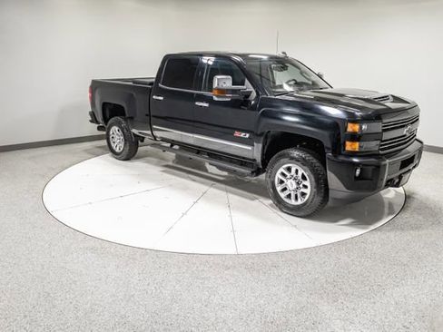 Used 2017 Chevrolet Silverado 3500 LT w/ LT Convenience Package AWD/4WD image 30