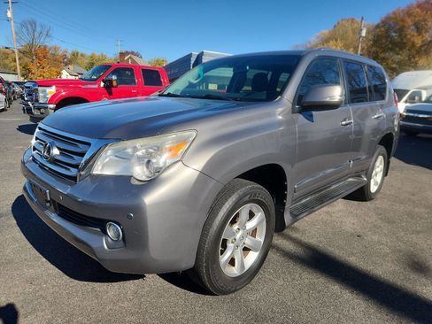 Used 2013 Lexus GX 460 image 2