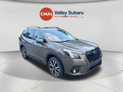 Used 2023 Subaru Forester Limited AWD/4WD image 7